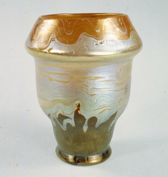 Vase, Dekor: "Phänomen" (GDKE - Landesmuseum Mainz CC BY-NC-SA)