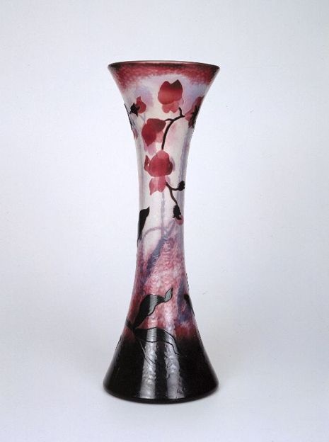 Vase mit Platterbsen (GDKE - Landesmuseum Mainz CC BY-NC-SA)