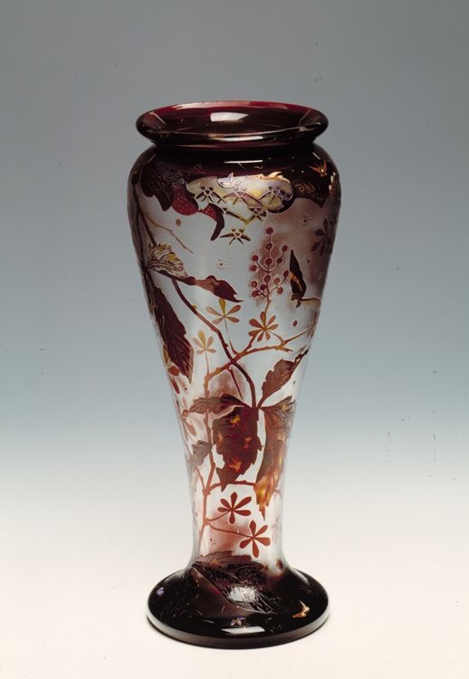 Vase mit wildem Wein (GDKE - Landesmuseum Mainz CC BY-NC-SA)