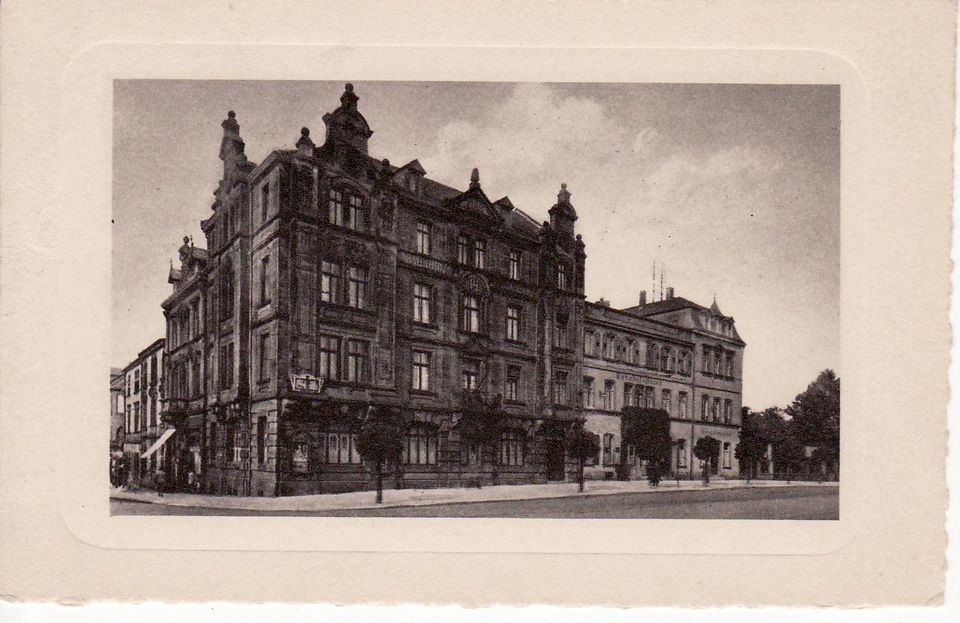 Bahnhof=Hotel Kaiserslautern Bes. Gebr. Hoppe Tel. 108. (Theodor-Zink-Museum Kaiserslautern CC BY-NC-SA)