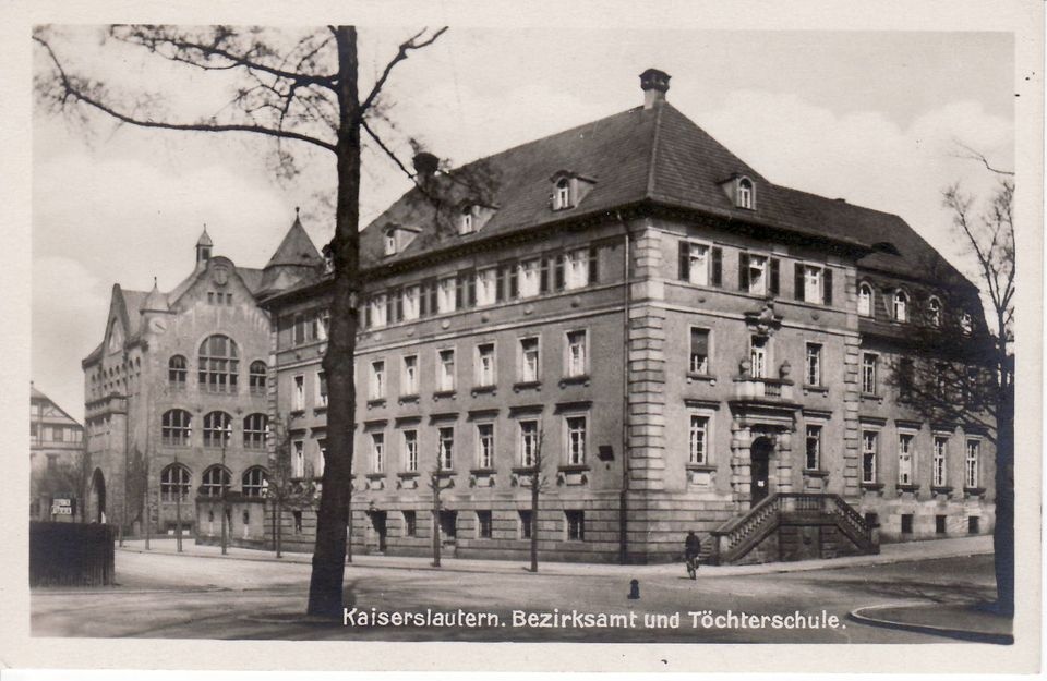 Kaiserslautern. Bezirksamt und Töchterschule. (Theodor-Zink-Museum Kaiserslautern CC BY-NC-SA)