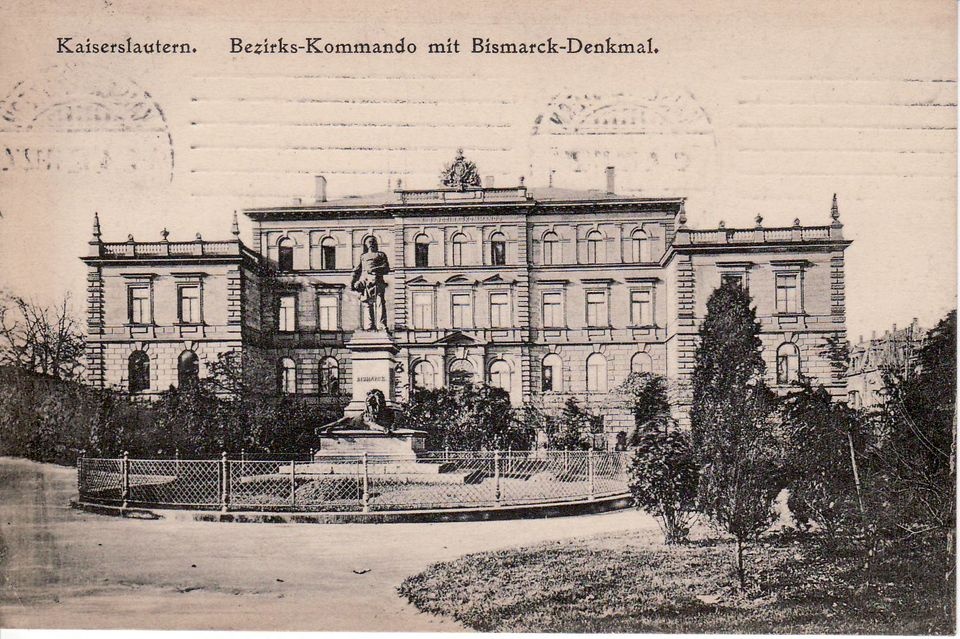 Kaiserlautern. Bezirks-Kommando mit Bismarck-Denkmal. (Theodor-Zink-Museum Kaiserslautern CC BY-NC-SA)