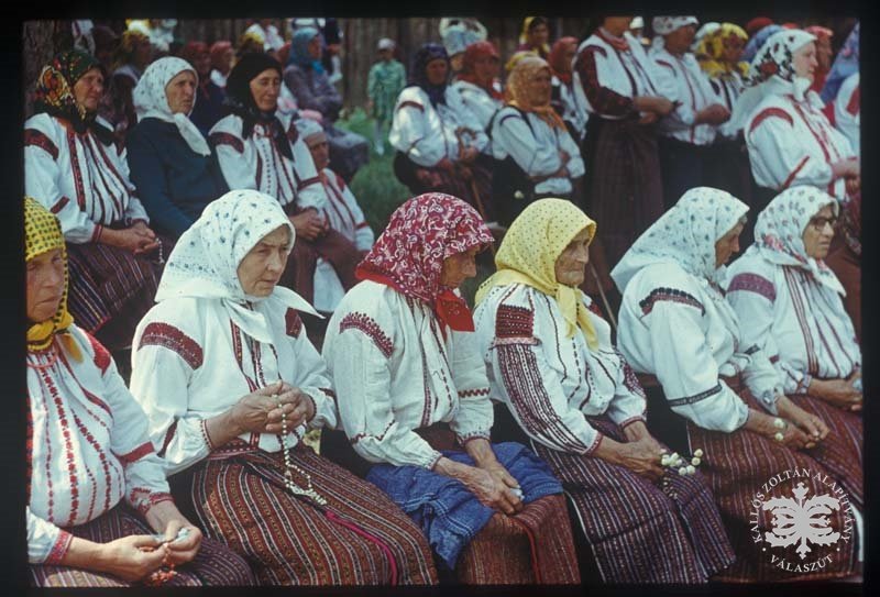 Moldvai imádkozó asszonyok (Kallós Zoltán Alapítvány CC BY-NC-SA)