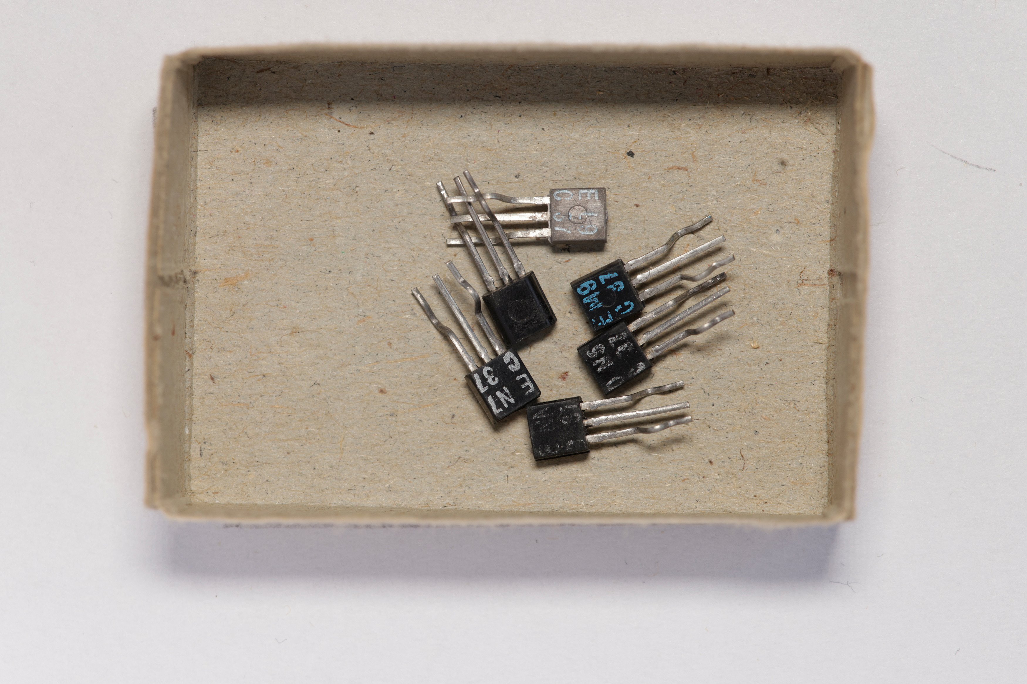 Transistor SC237 (ZCOM Zuse-Computer-Museum CC0)
