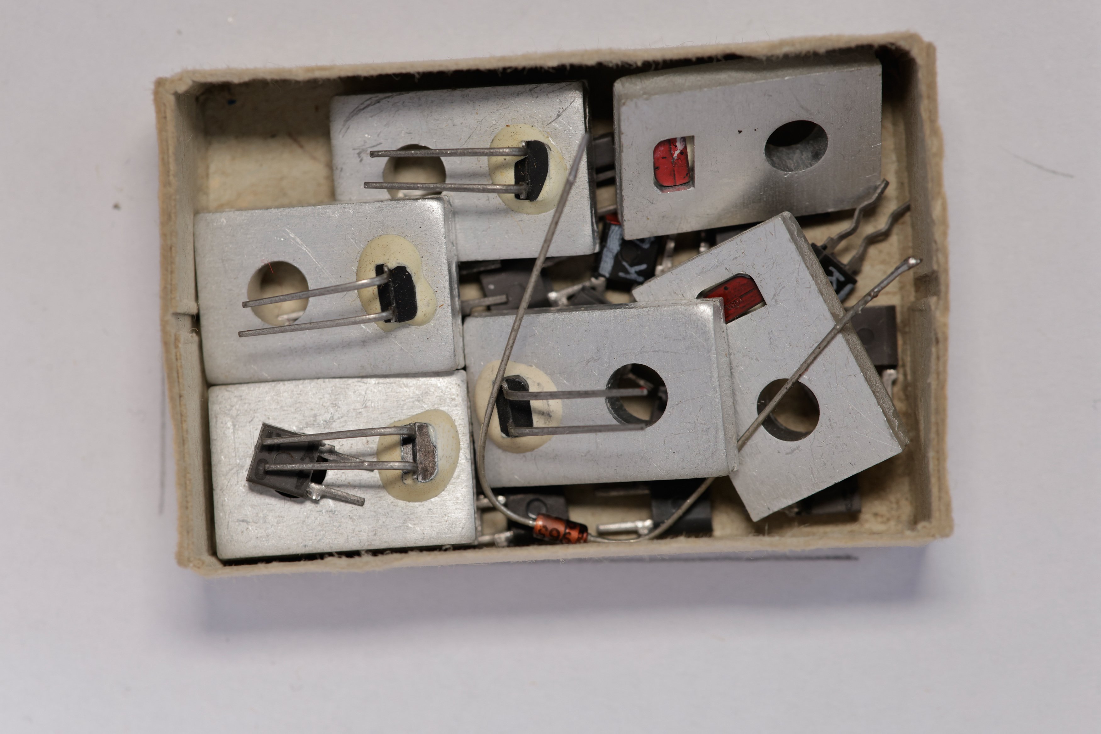 Transistor SAY16 (ZCOM Zuse-Computer-Museum CC0)