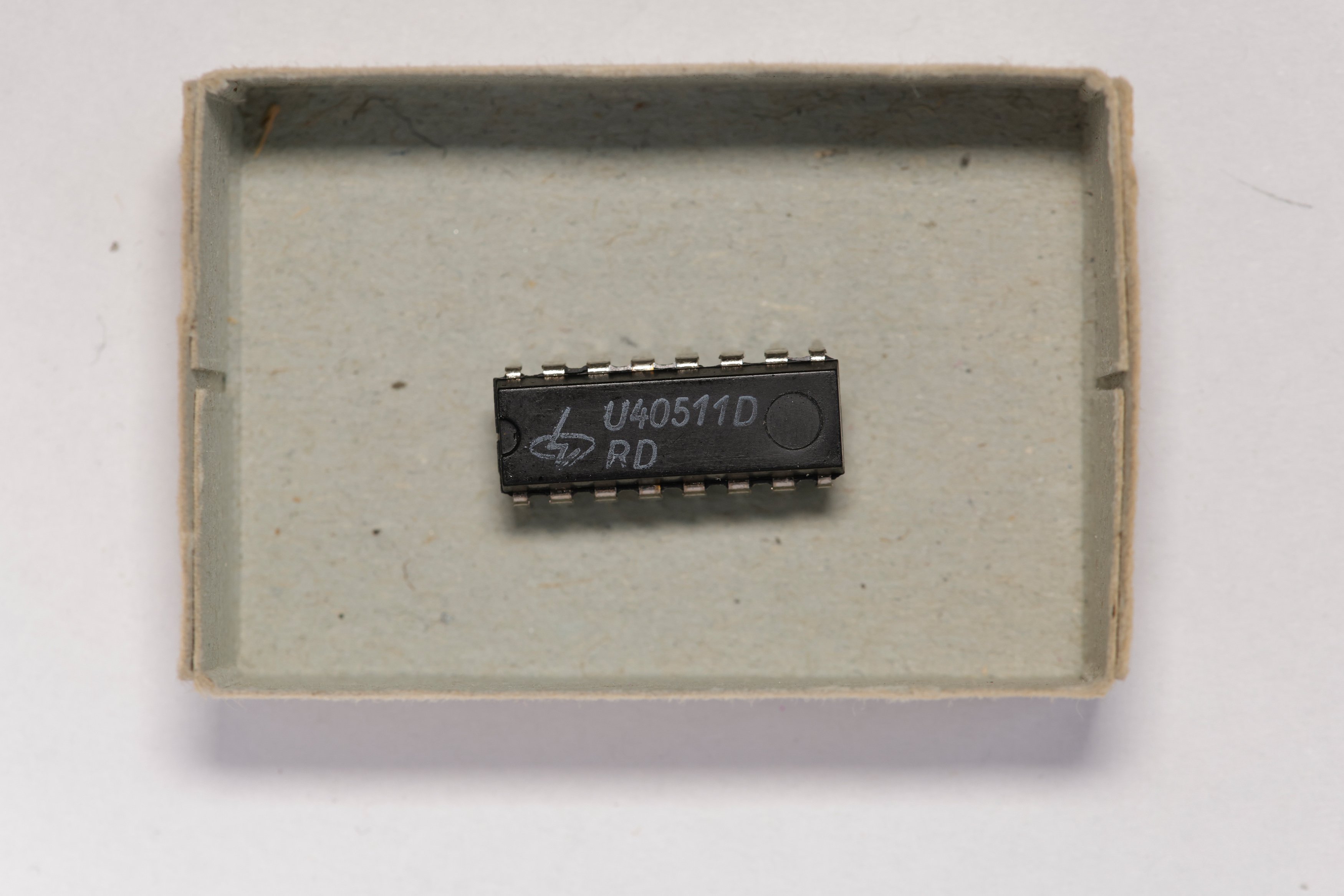 Integrierter Schaltkreis U 40511 (ZCOM Zuse-Computer-Museum CC0)