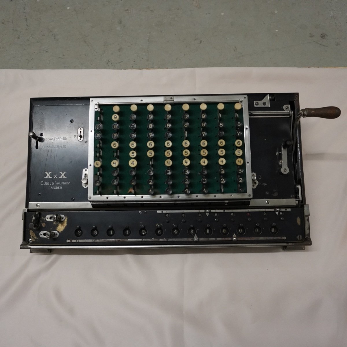 Rechenmaschine XxX Seidel & Naumann SN 2097 (ZCOM Zuse-Computer-Museum CC0)