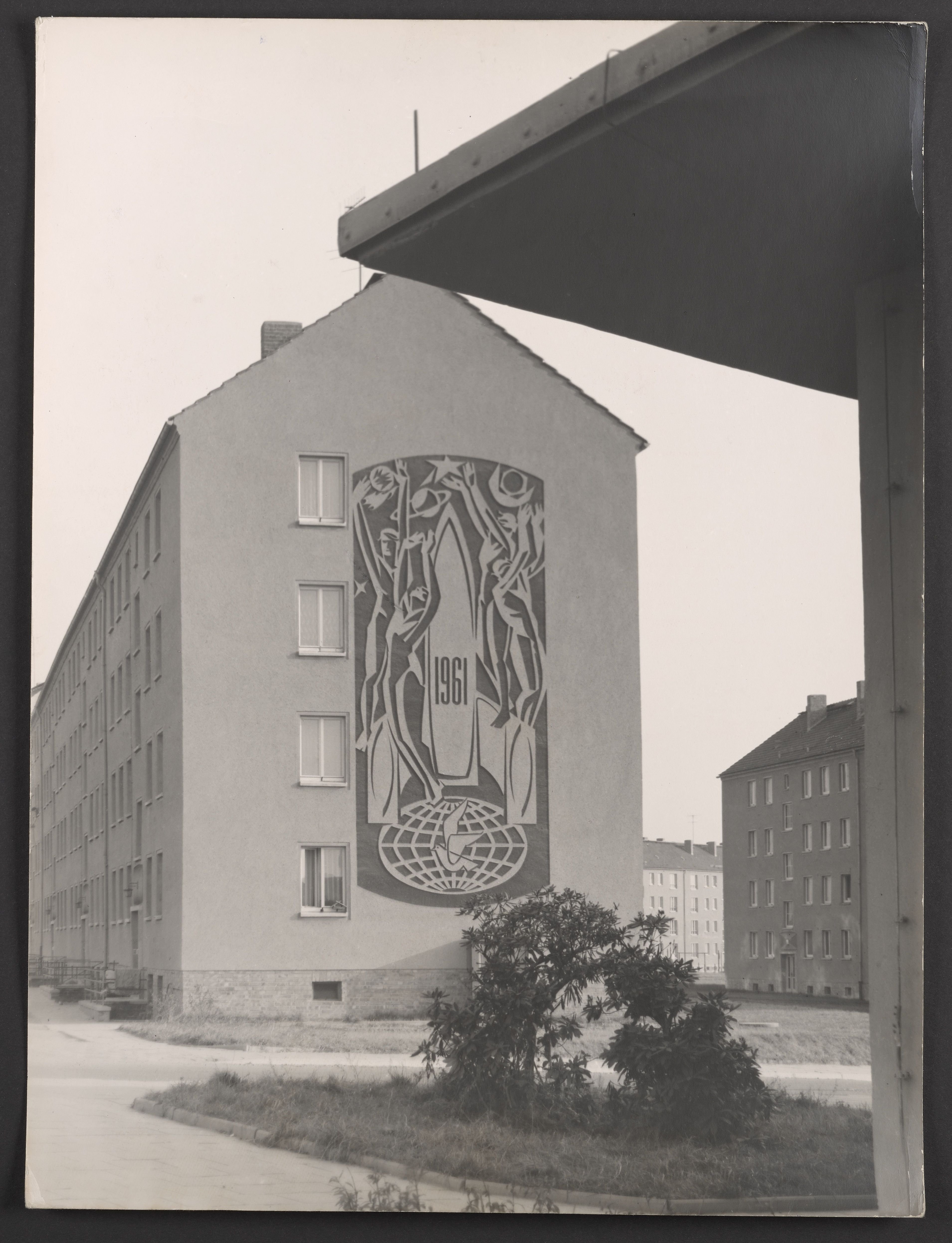 Fotografie "Sgraffito an Hauswand" (Stadtmuseum / Kleine Galerie Döbeln CC BY-NC-SA)