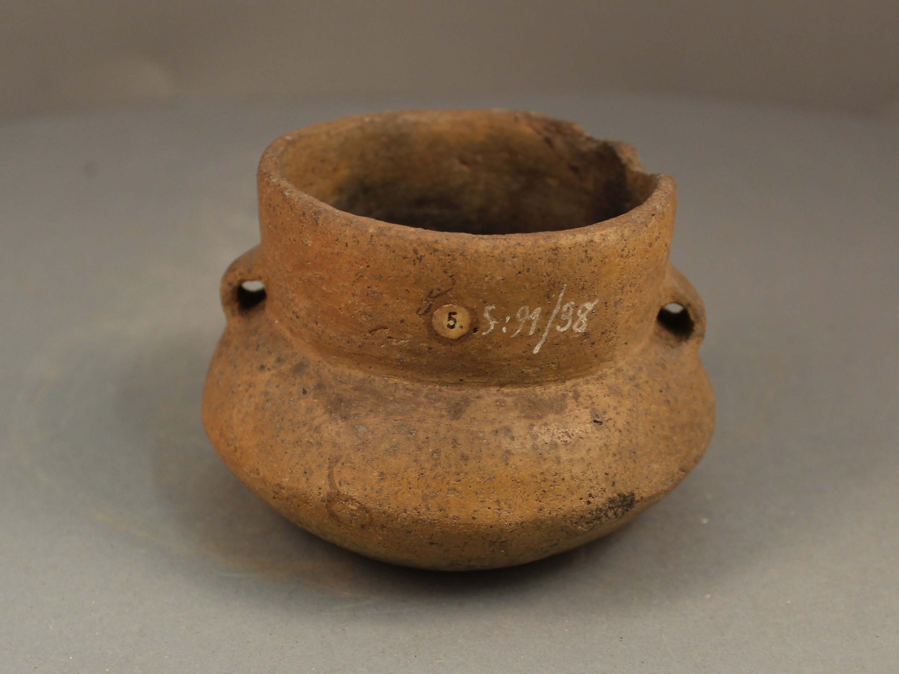 Zylinderhalsamphore (Karrasburg Museum Coswig CC BY-NC-SA)