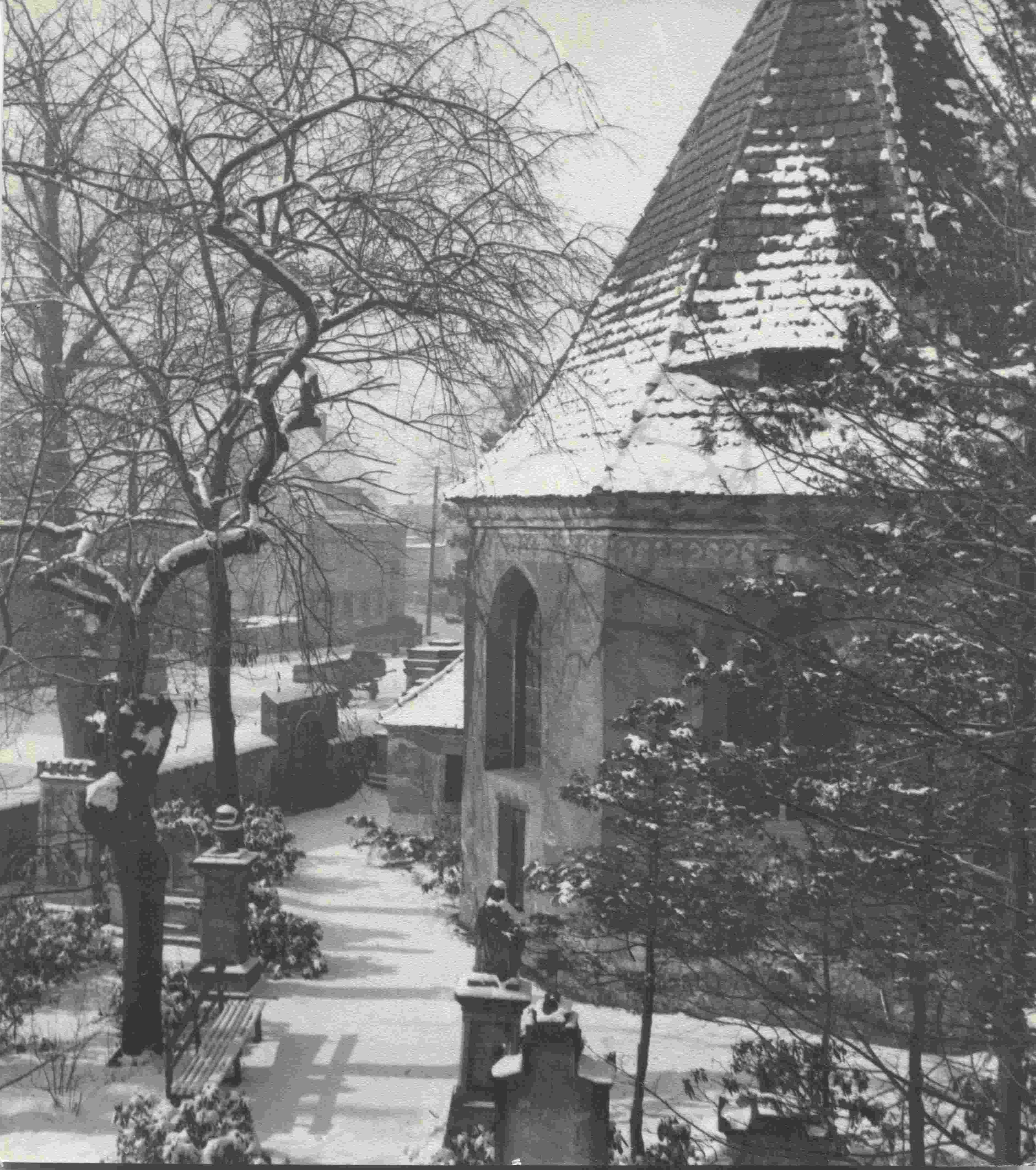 Alte Kirche und Friedhof im Winter (Karrasburg Museum Coswig CC BY-NC-SA)