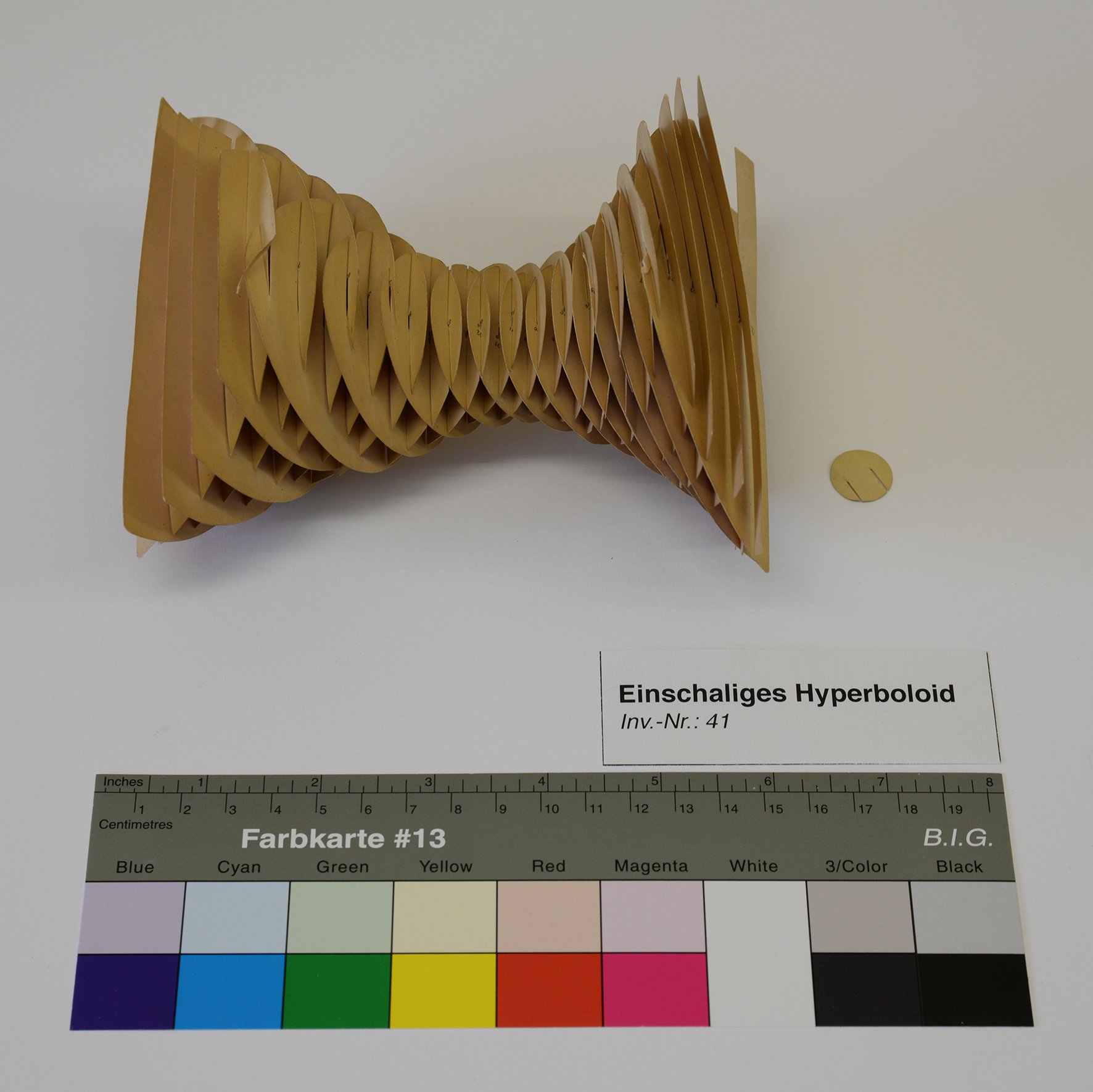 Einschaliges Hyperboloid (Zweiter Ordnung) (TU Bergakademie Freiberg CC BY-NC-SA)