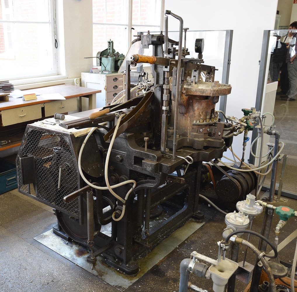 Komplettgießmaschine Typ III (Museum für Druckkunst Leipzig CC BY-NC-SA)