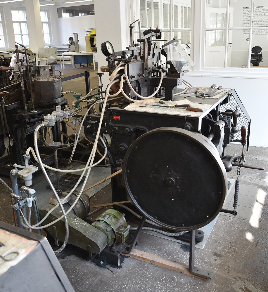 Großkegel-Komplettgießmaschine Typ III (Museum für Druckkunst Leipzig CC BY-NC-SA)