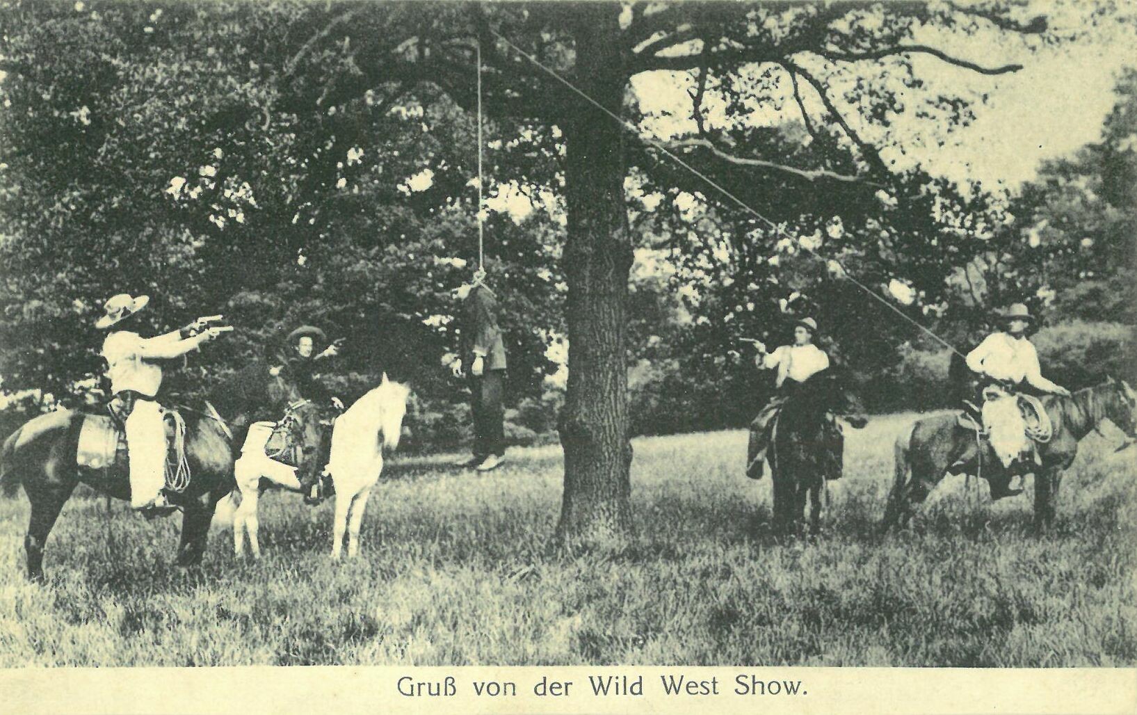 Wild West Show der Deer Family; Szene mit Darstellung eines Gehängten (Karl-May-Museum gGmbH RR-R)