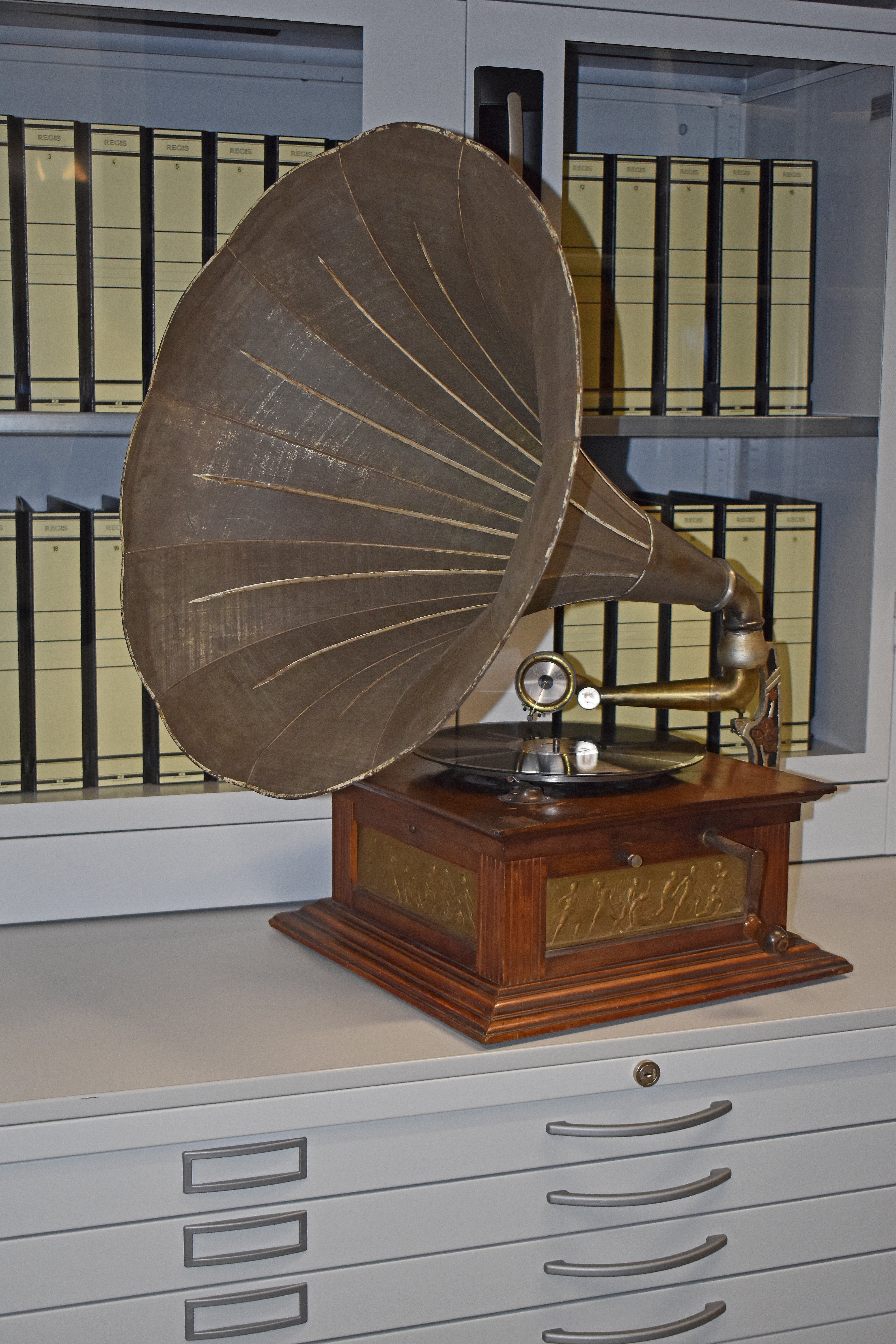 Grammophon (Heimatmuseum Ebersbach-Neugersdorf CC BY-NC-SA)