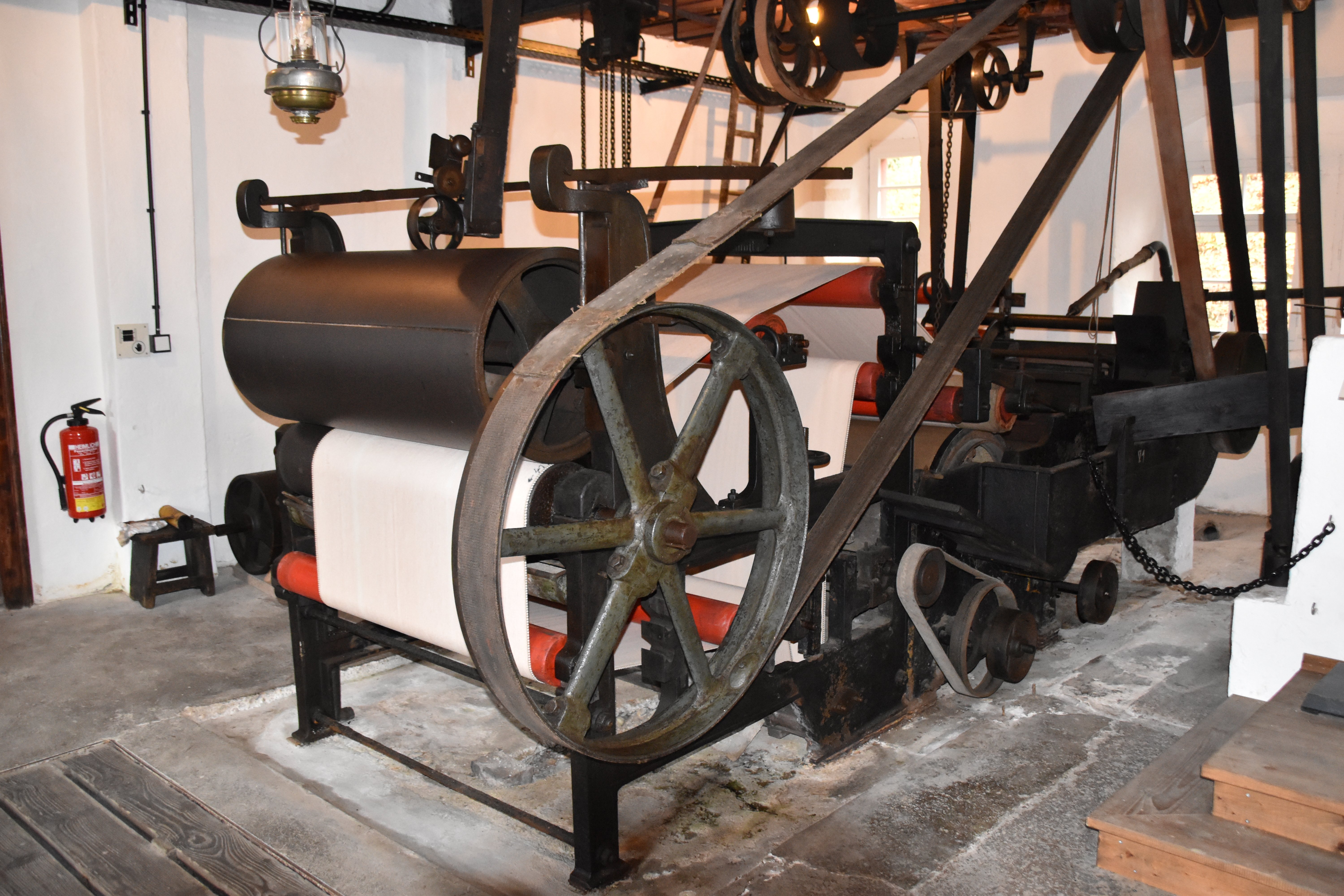 Pappenmaschine (HEIMATWELTEN Zwönitz - Technisches Museum Papiermühle Niederzwönitz CC BY-NC-SA)