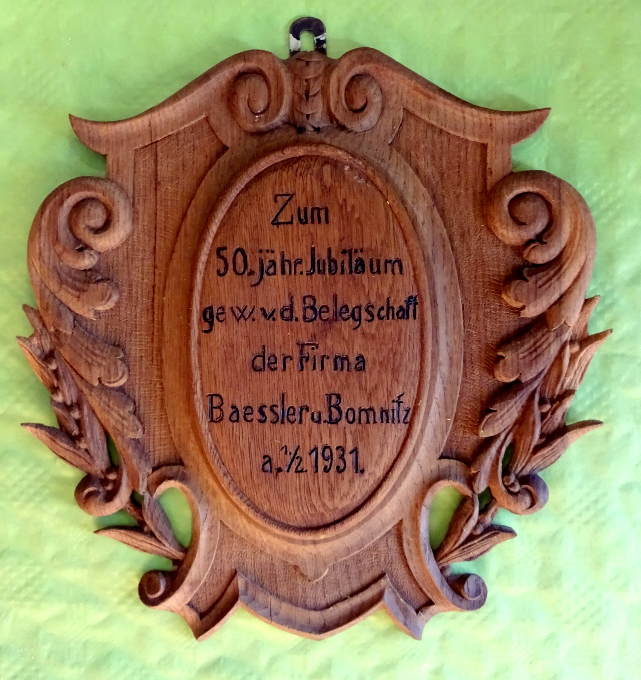 Plakette zum 50-jährigen Betriebsjubiläum (Heimatverein Borsdorf CC BY-NC-SA)