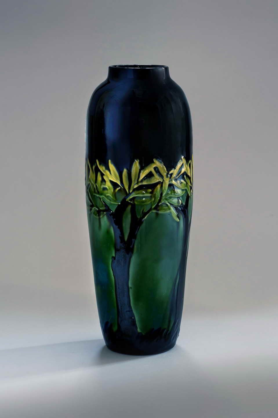 Schlanke Vase aus ziegelrotem Scherben (Museum Bautzen – Muzej Budyšin CC BY-NC-SA)