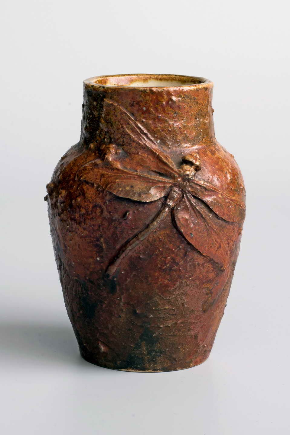 Vase aus hellem Steinzeug (Museum Bautzen – Muzej Budyšin CC BY-NC-SA)