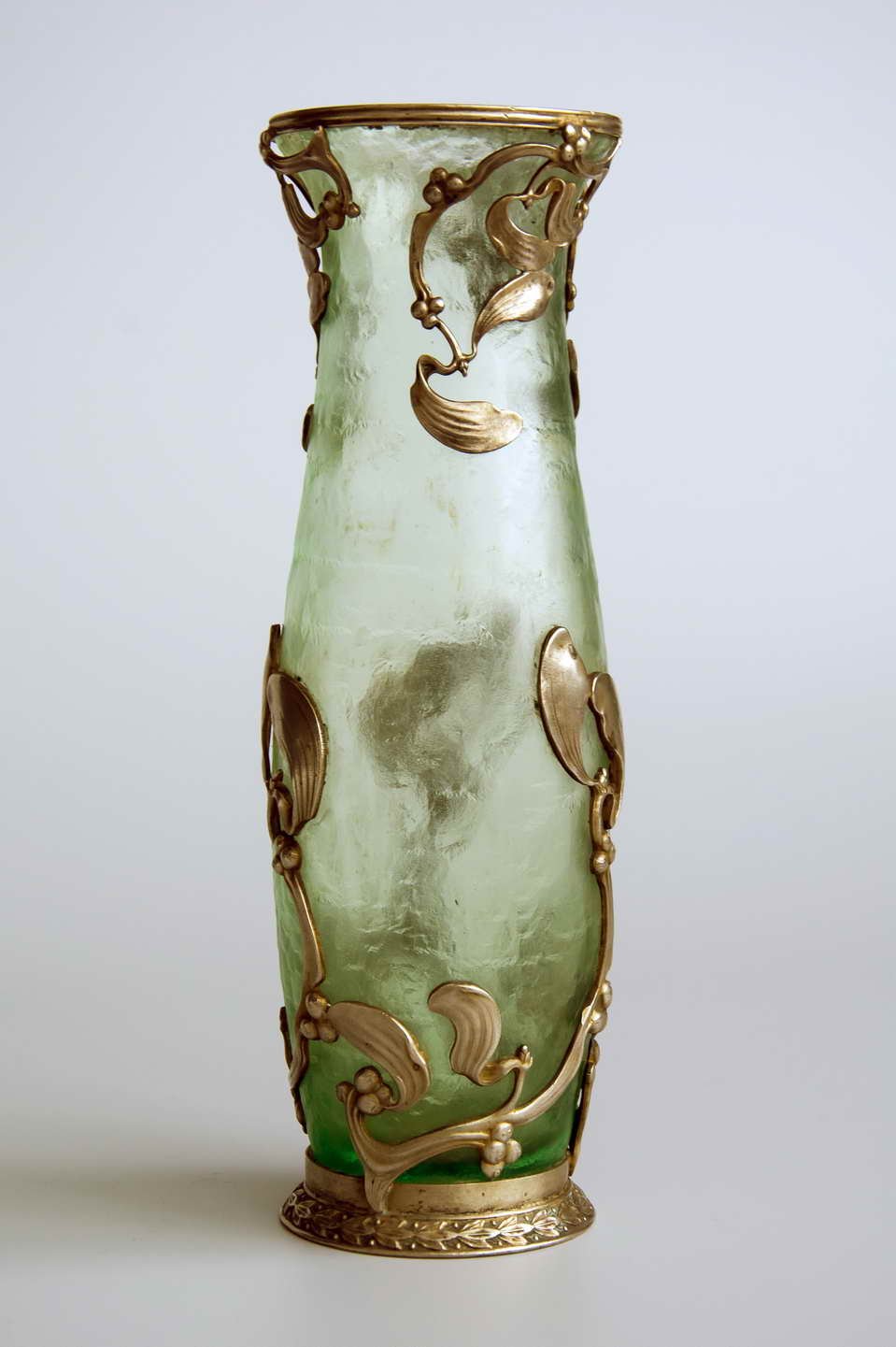Vase aus hellgrünem Eisglas (Museum Bautzen – Muzej Budyšin CC BY-NC-SA)