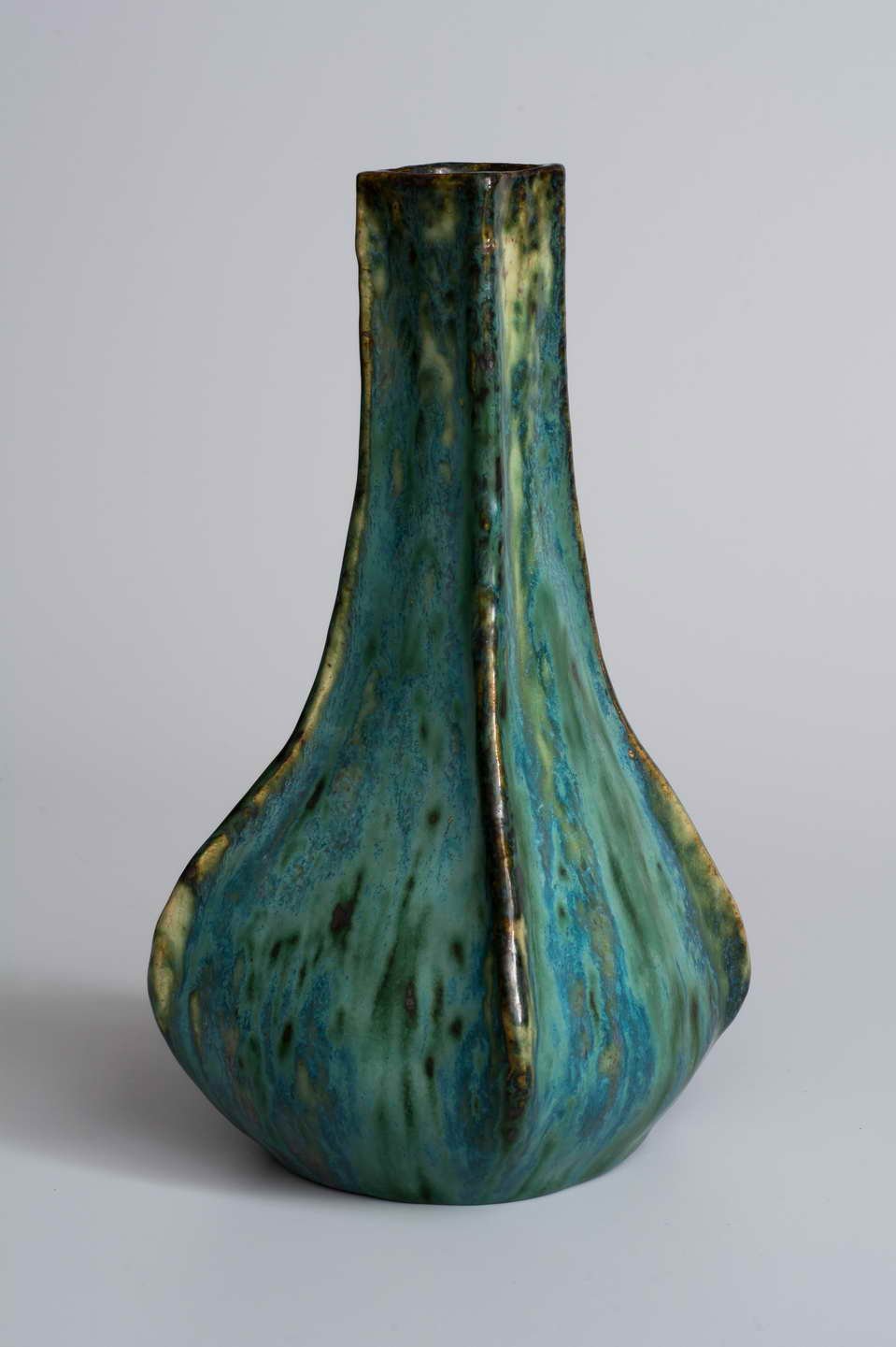 Vase mit quadratischer Mündung (Museum Bautzen – Muzej Budyšin CC BY-NC-SA)