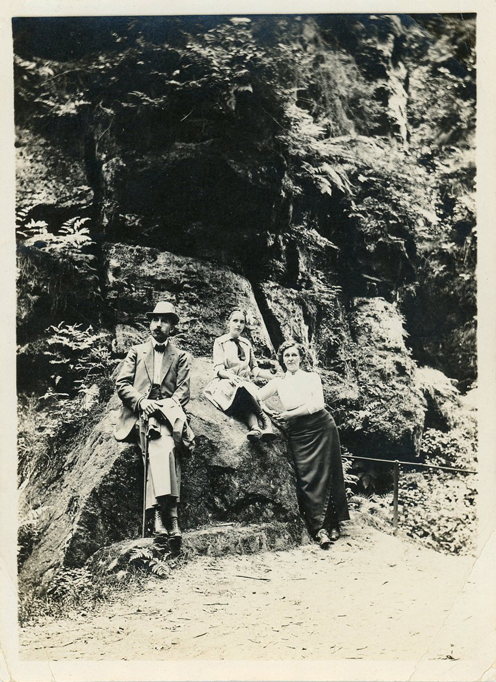 Herman H. ter Meer, mit Ehefrau Lily und Tochter Edith in der Sächsischen Schweiz (Naturkundemuseum Leipzig CC BY-NC-SA)