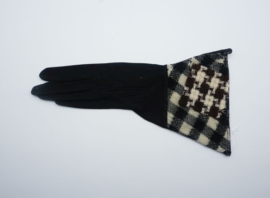 Damen-Handschuhe, Baumwolle (Museen der Stadt Limbach-Oberfrohna Esche-Museum CC BY-NC-SA)