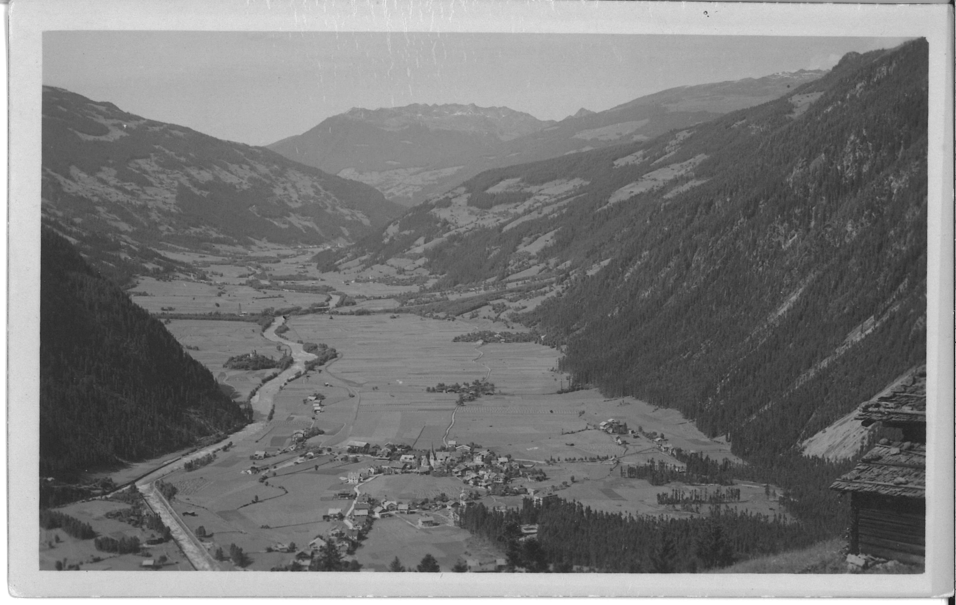 "Wiesenhof g. Mayrhofen" (Postkarte) (Museum Meerane CC BY-NC-SA)