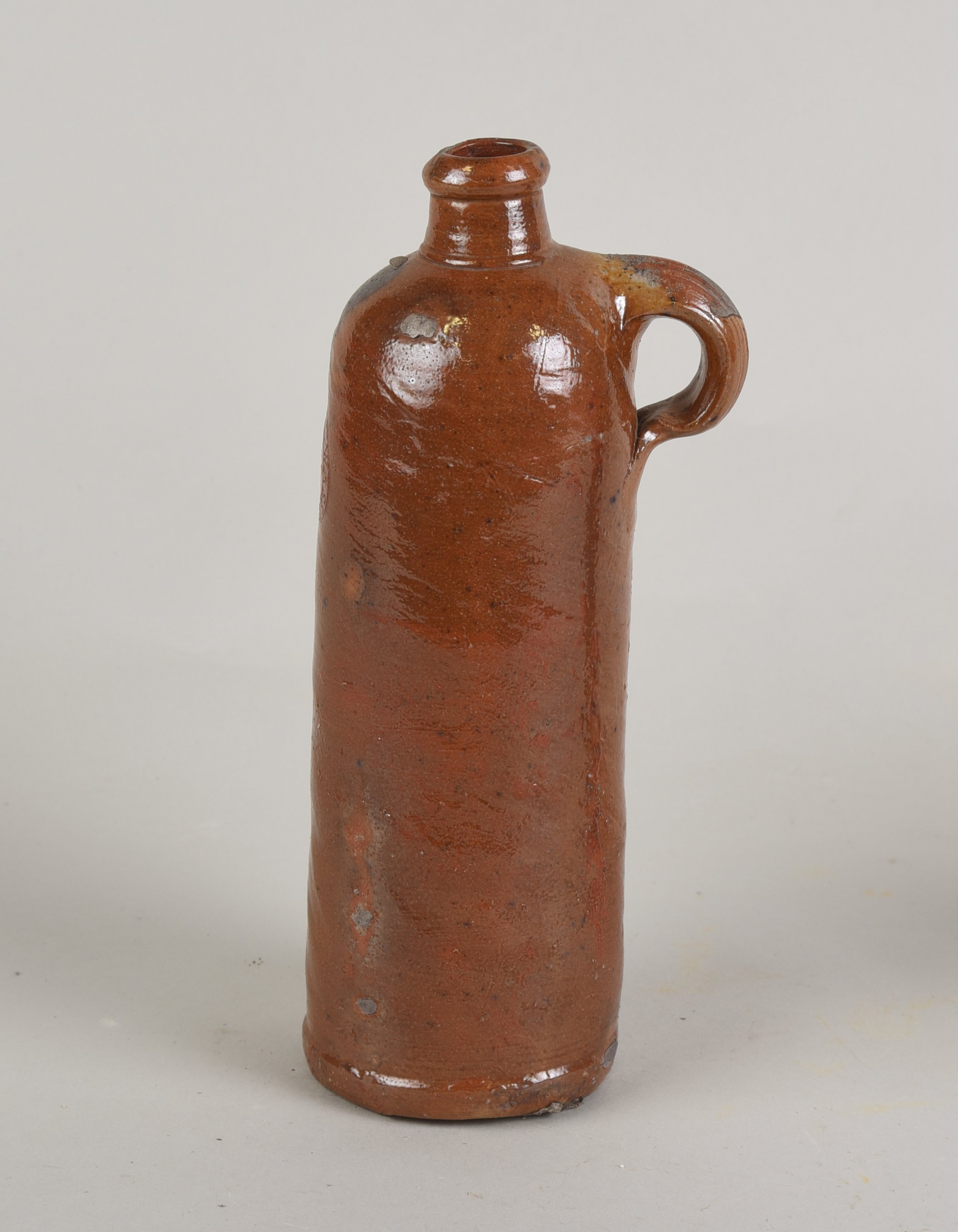 Flasche mit Henkel (Museen Kohren-Sahlis - Töpfermuseum CC BY-NC-SA)
