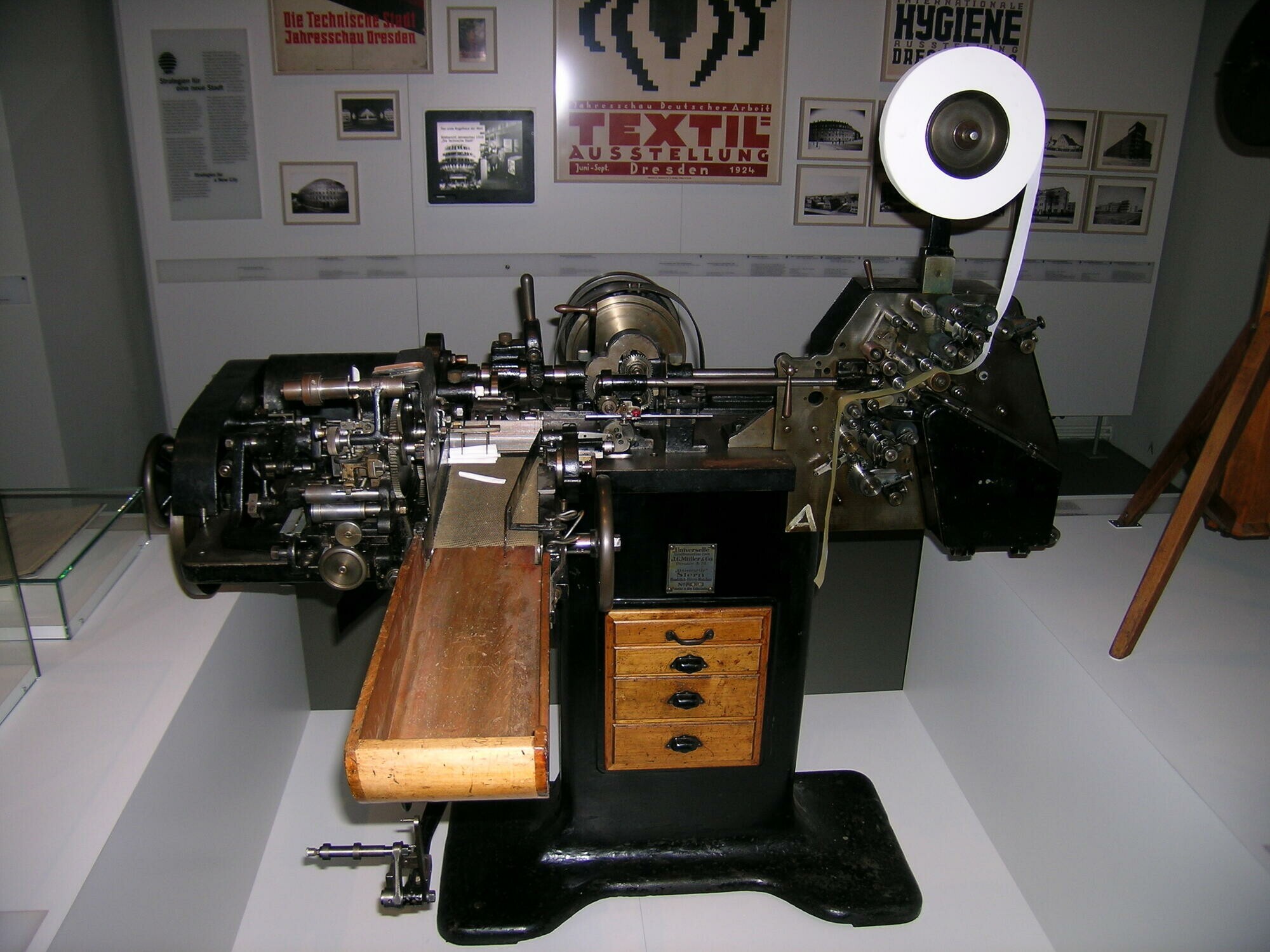 Mundstückhülsenmaschine "Universelle" Stern No. 70 (Stadtmuseum Dresden CC BY-NC-ND)