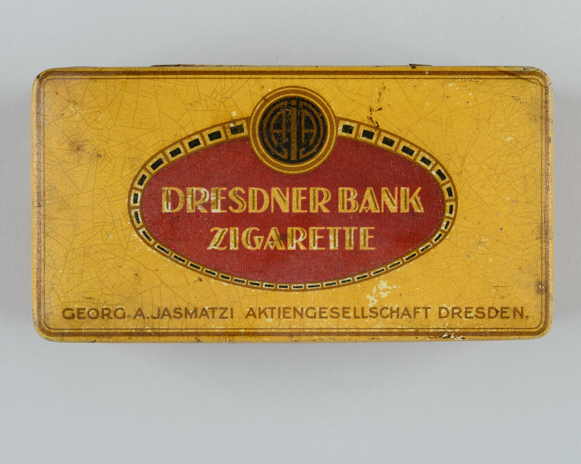 Zigarettendose der Marke "Dresdner Bank Zigarette" (Stadtmuseum Dresden CC BY-NC-ND)