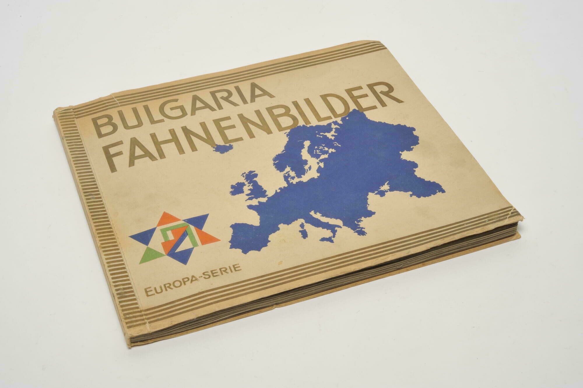 Bulgaria Fahnenbilder. Flaggen der Welt - Europa (Album 1) (Stadtmuseum Dresden CC BY-NC-ND)