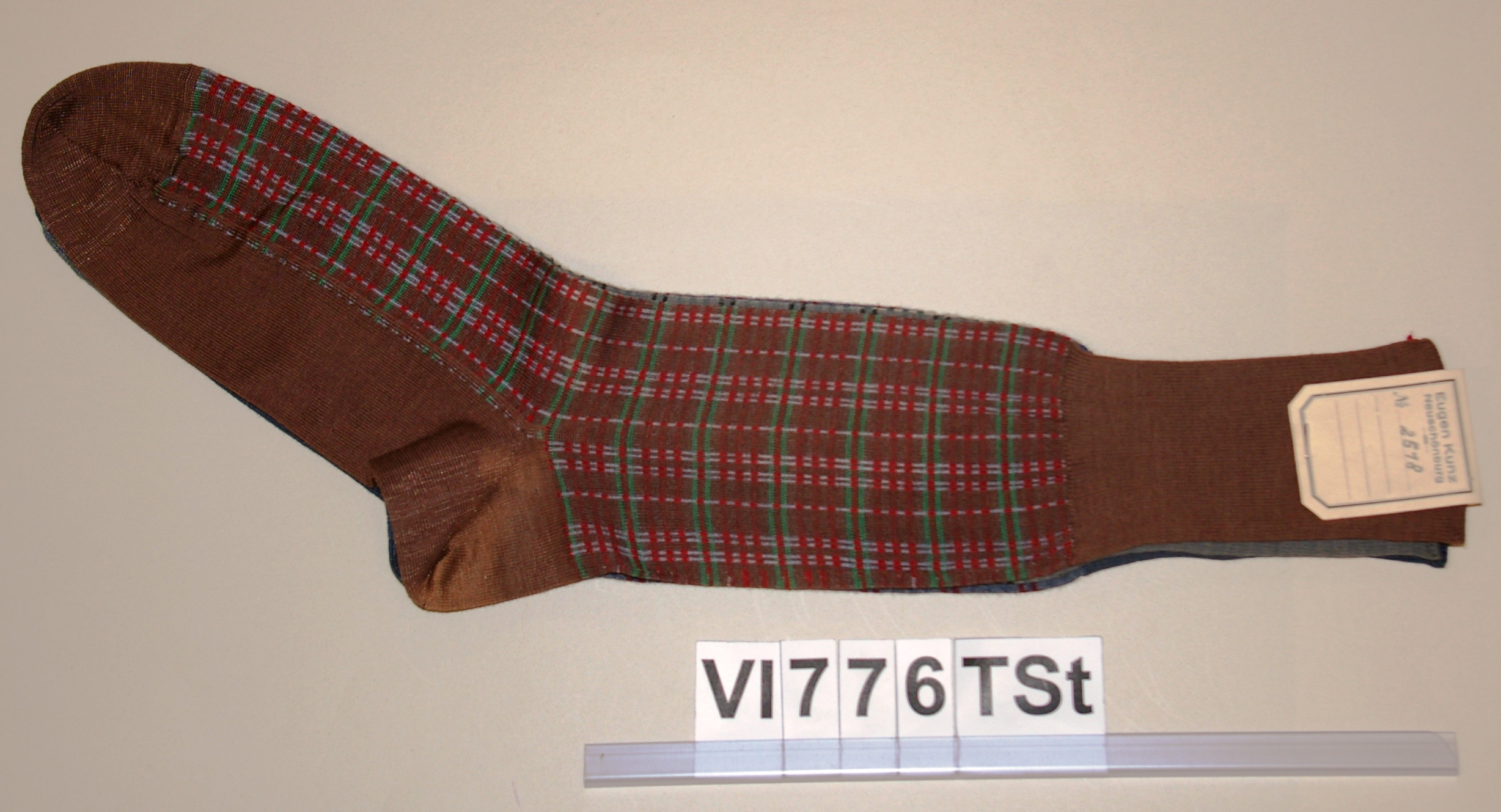Socken (Textil- und Rennsportmuseum Hohenstein-Ernstthal CC BY-NC-SA)