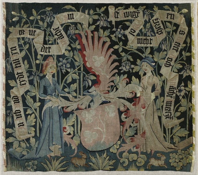 Kissenplatte mit Wappenträgerinnen (Grassi Museum für Angewandte Kunst CC BY-NC-SA)