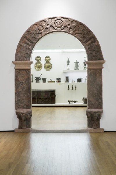 Rundbogenportal (Grassi Museum für Angewandte Kunst CC BY-NC-SA)