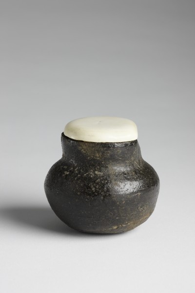 Teebehälter (Grassi Museum für Angewandte Kunst CC BY-NC-SA)