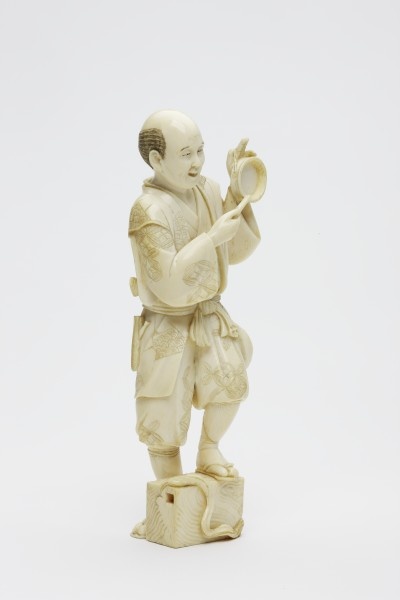 Figur eines Händlers (Grassi Museum für Angewandte Kunst CC BY-NC-SA)