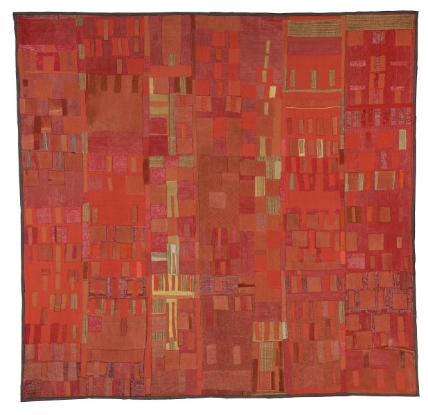 Wandbehang „Grau-Rot-Kombination“ (GRASSI Museum für Angewandte Kunst CC BY-NC-SA)