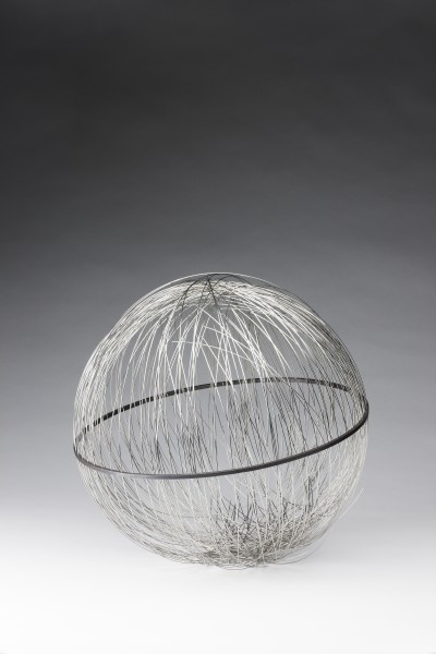 Fruchtkorb „Wire Ball“ (GRASSI Museum für Angewandte Kunst CC BY-NC-SA)