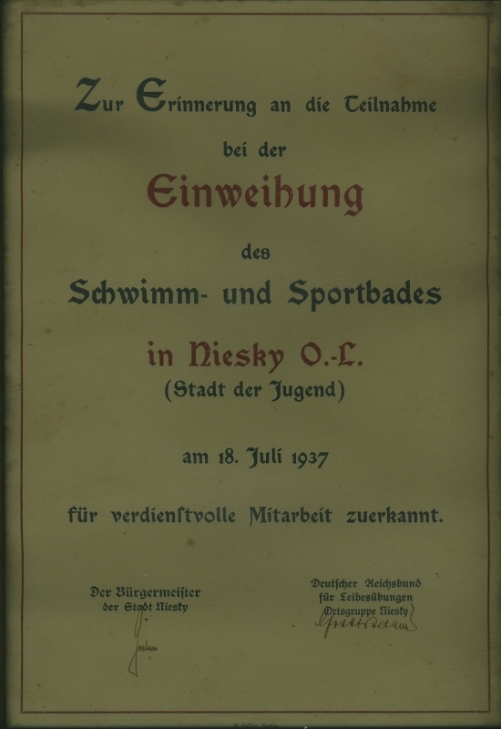 Einweihung des Schwimm- und Sportbades in Niesky 1937 (Museum Niesky CC BY-NC-SA)