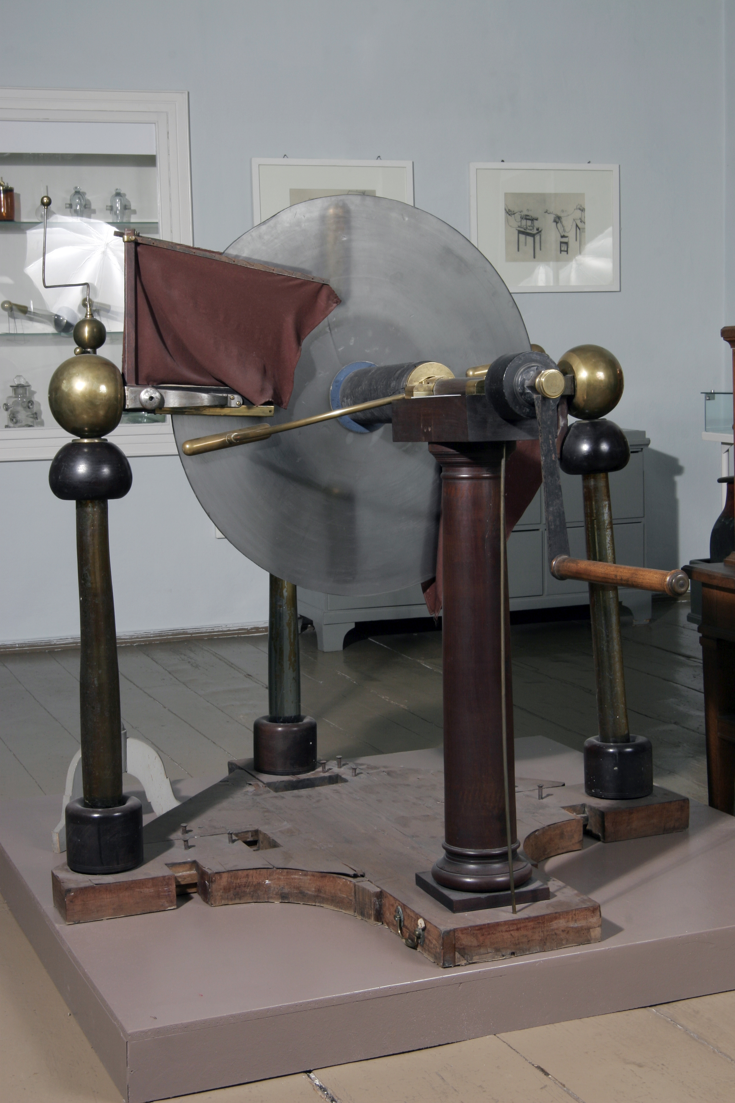 Scheibenmaschine des van Marum (Kulturhistorisches Museum CC BY-NC-SA)