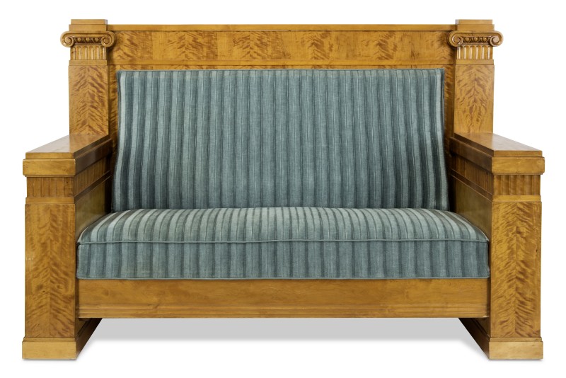 Sofa aus einer Sitzgruppe (GRASSI Museum für Angewandte Kunst CC BY-NC-SA)