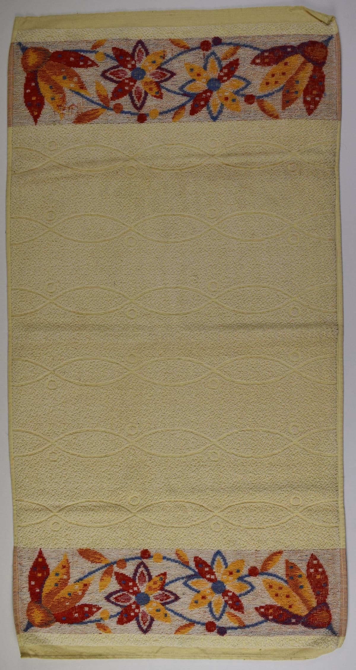 Handtuch mit Blütenborte (Deutsches Damast- und Frottiermuseum CC BY-NC-ND)