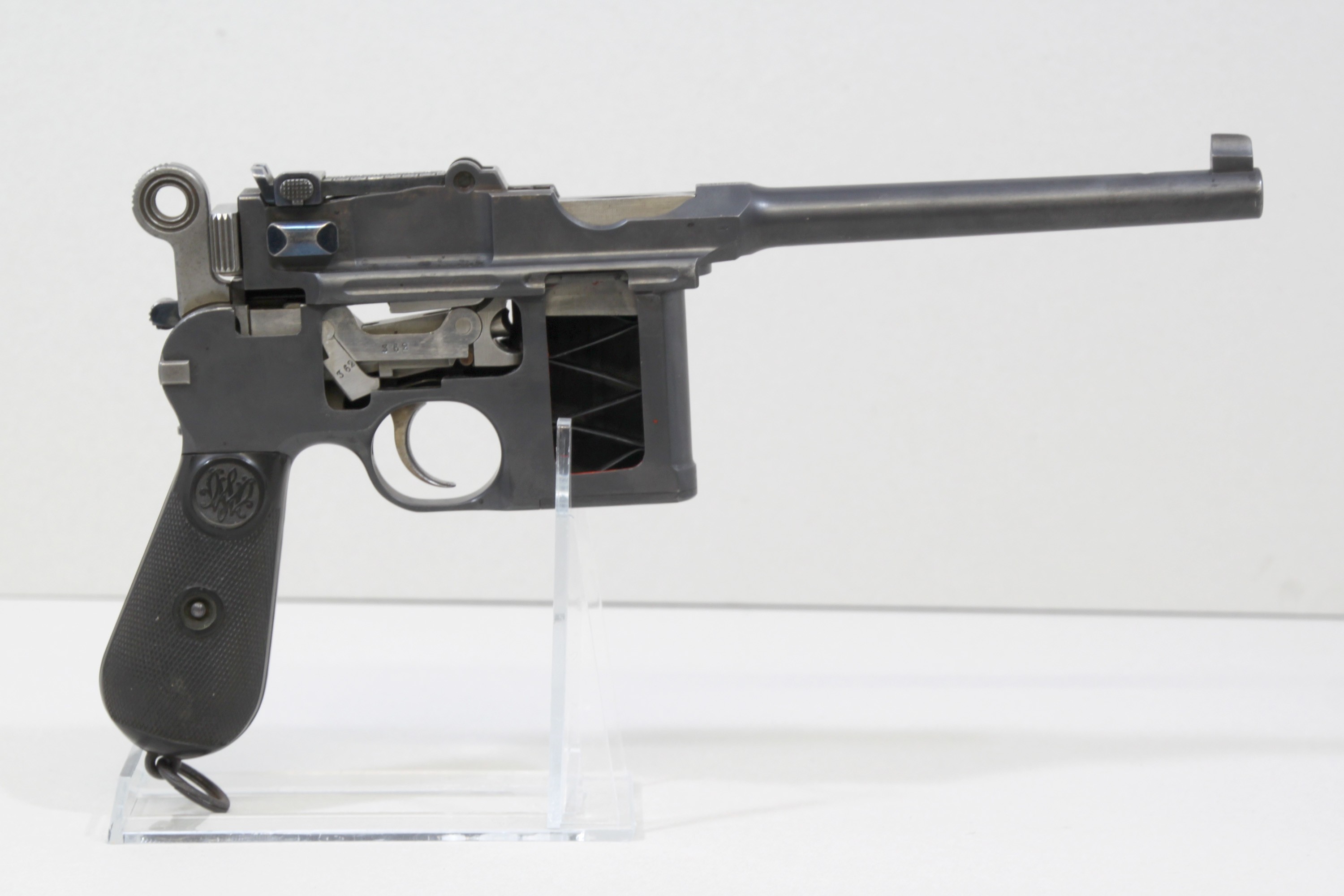 Pistole "Mauser C 96" (Polizeidirektion Dresden RR-F)