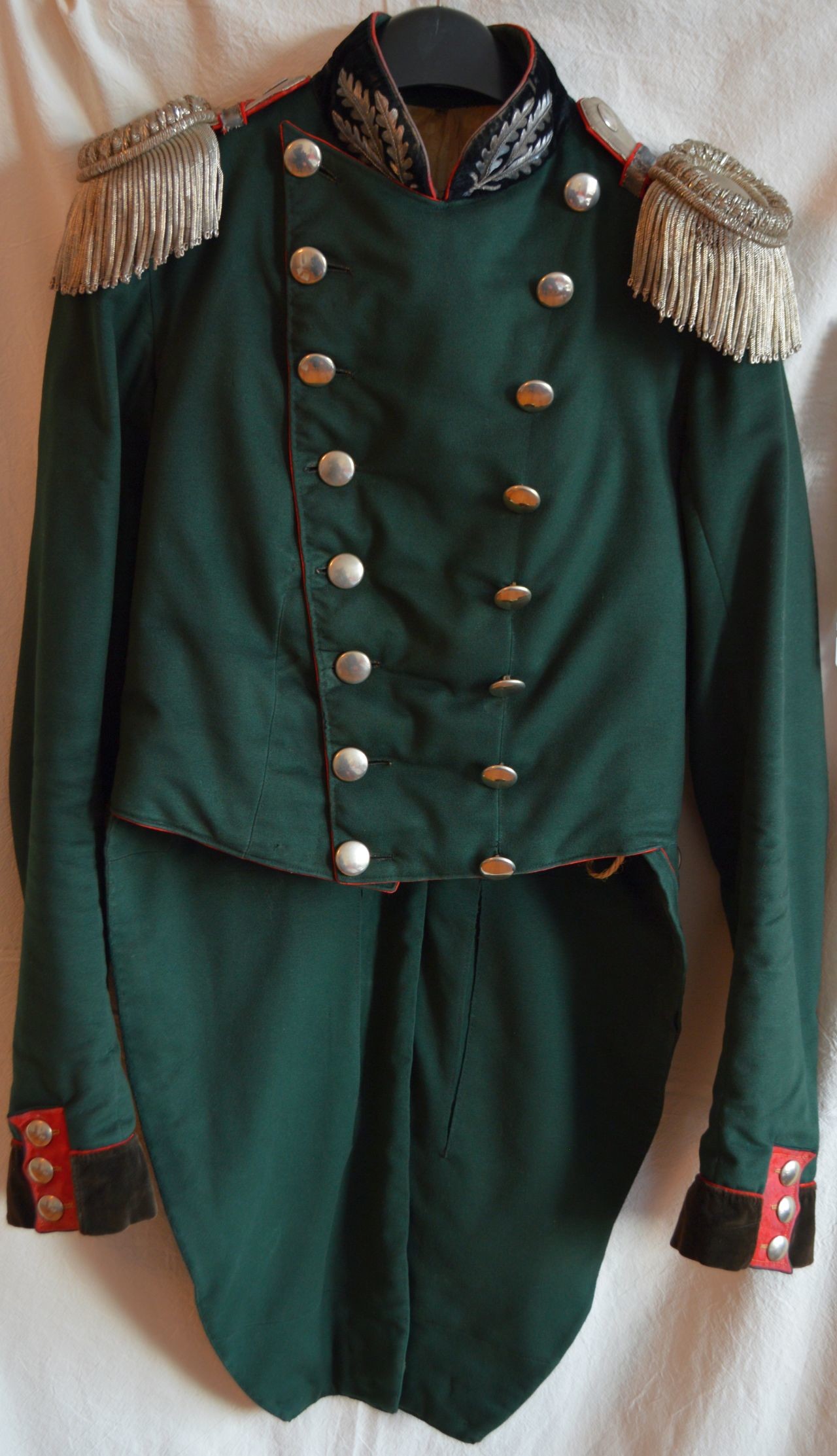 Schützenuniform (Deutsches Damast- und Frottiermuseum CC BY-NC-SA)