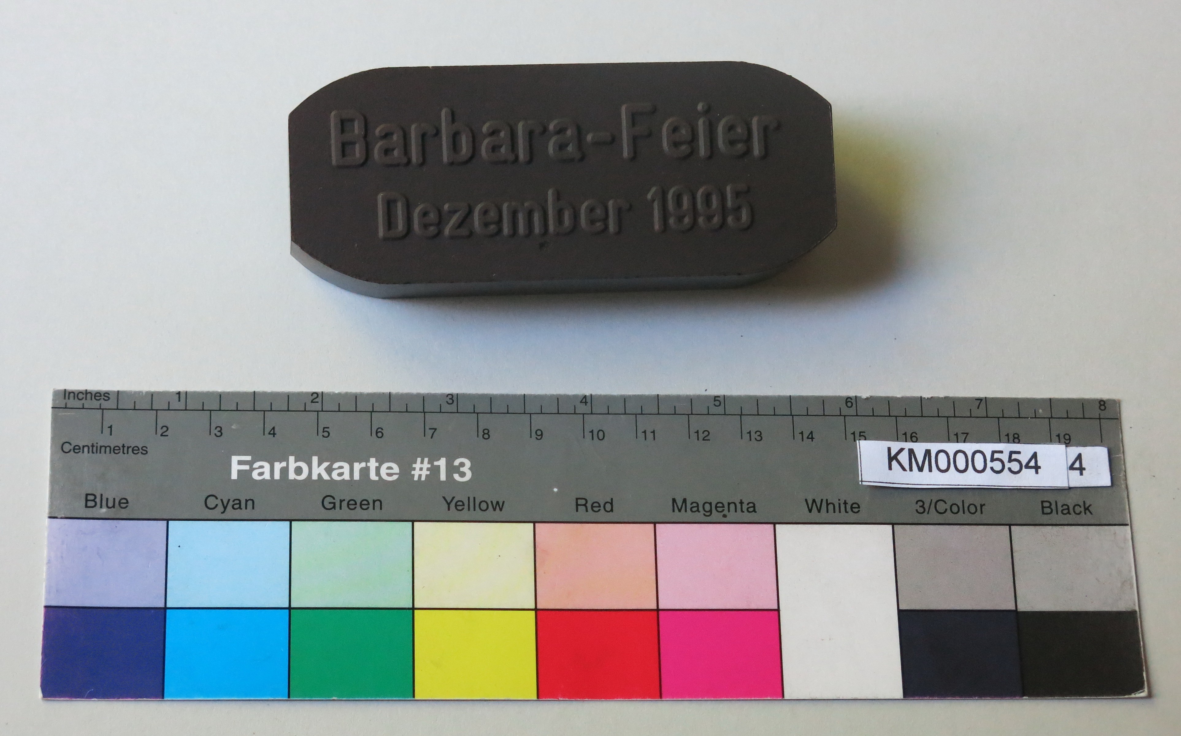 Zierbrikett "Barbara-Feier Dezember 1995" (Energiefabrik Knappenrode CC BY-SA)