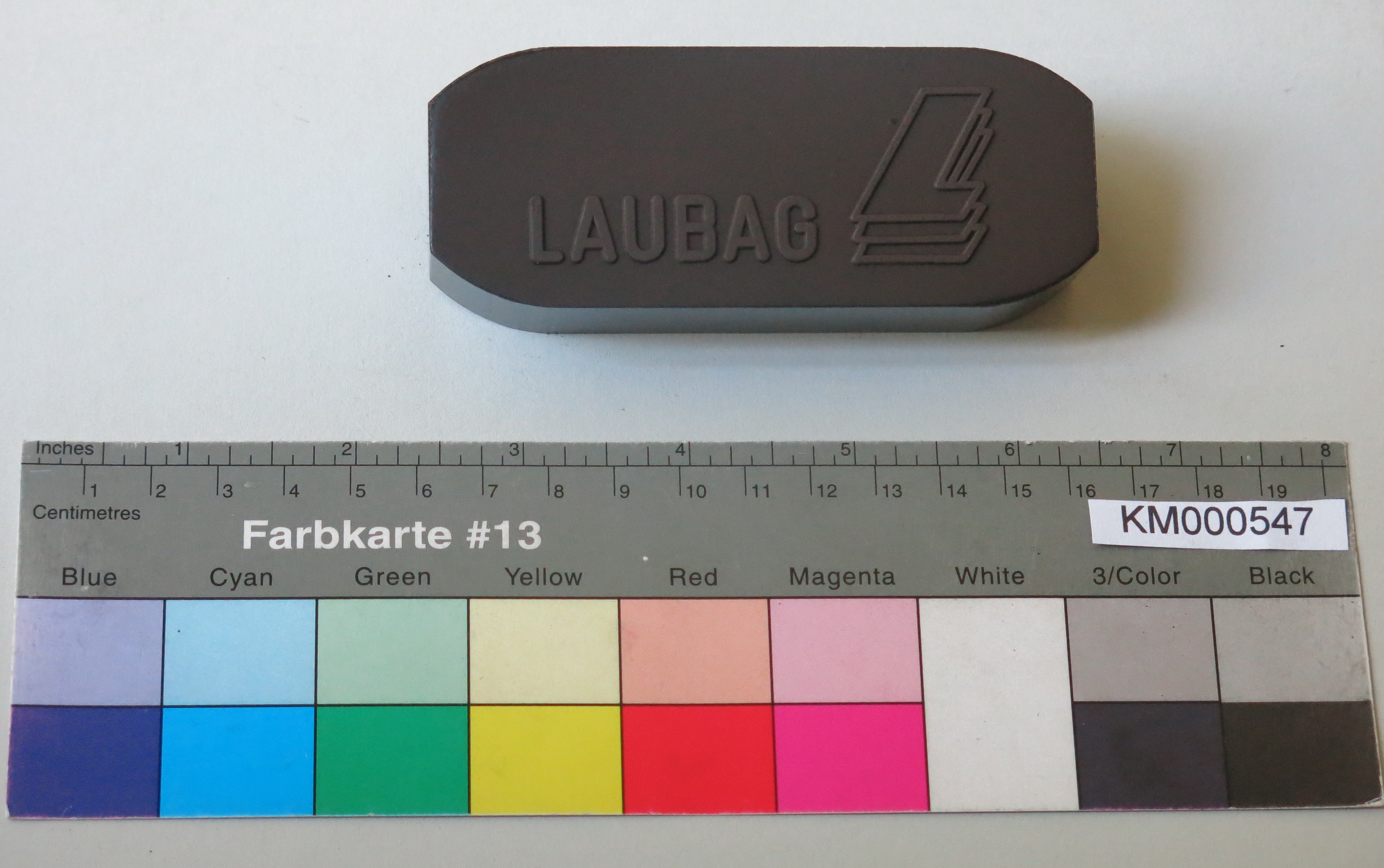 Zierbrikett "LAUBAG" (Energiefabrik Knappenrode CC BY-SA)