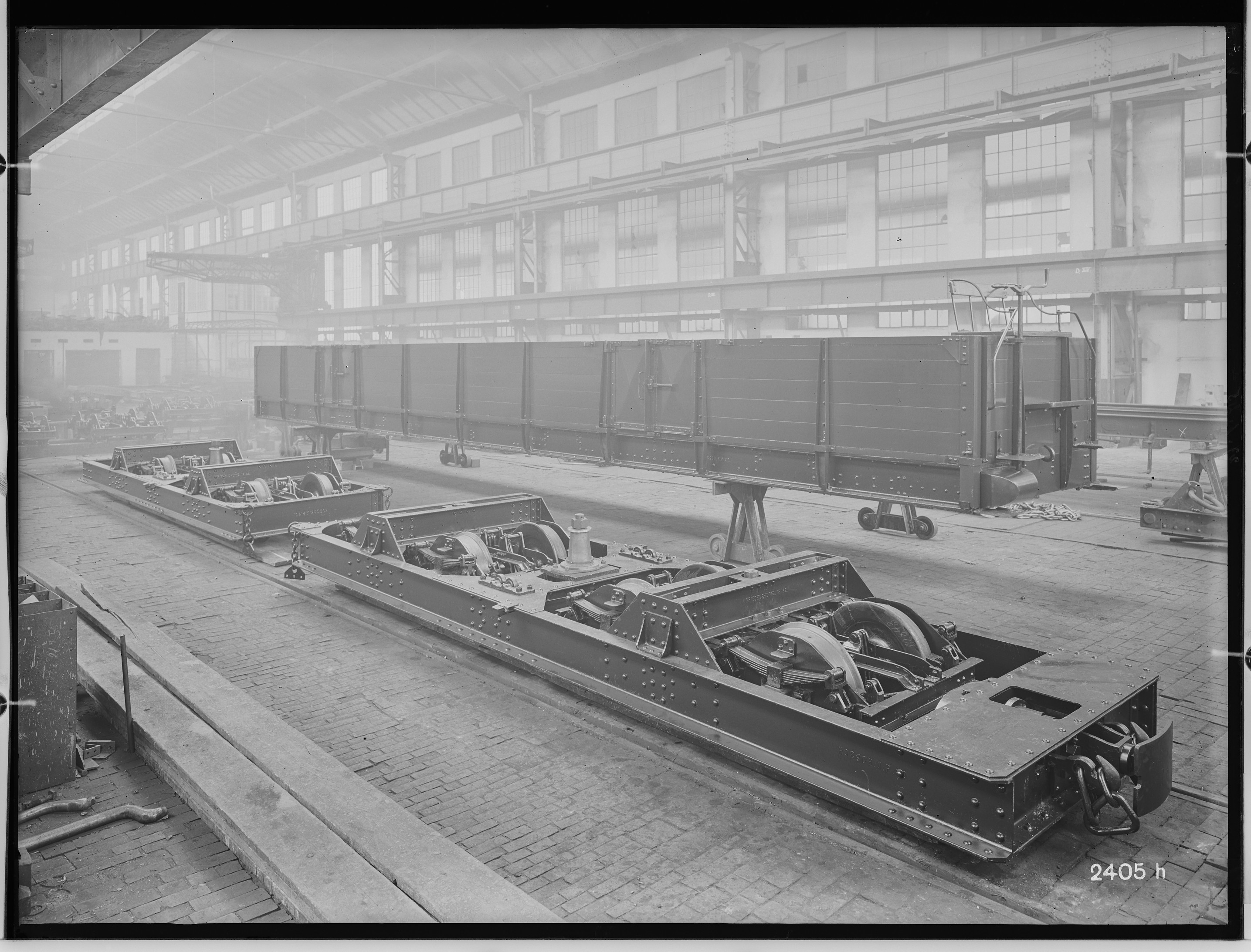 Fotografie: achtachsiger offener Güterwagen (Drehgestelljoche II), 1925 (Schenkung der Bombardier Transportation, Werk Görlitz | Eigentum/Sammlung der Verkehrsmuseums Dresden gGmbH CC BY-NC-SA)