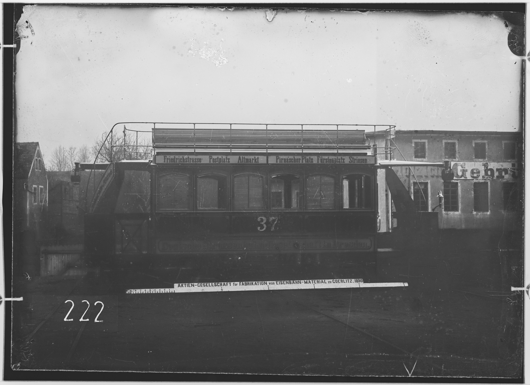 Fotografie: Decksitzwagen für Pferdebahnen, 1890 (Schenkung der Bombardier Transportation, Werk Görlitz | Eigentum/Sammlung der Verkehrsmuseums Dresden gGmbH CC BY-NC-SA)