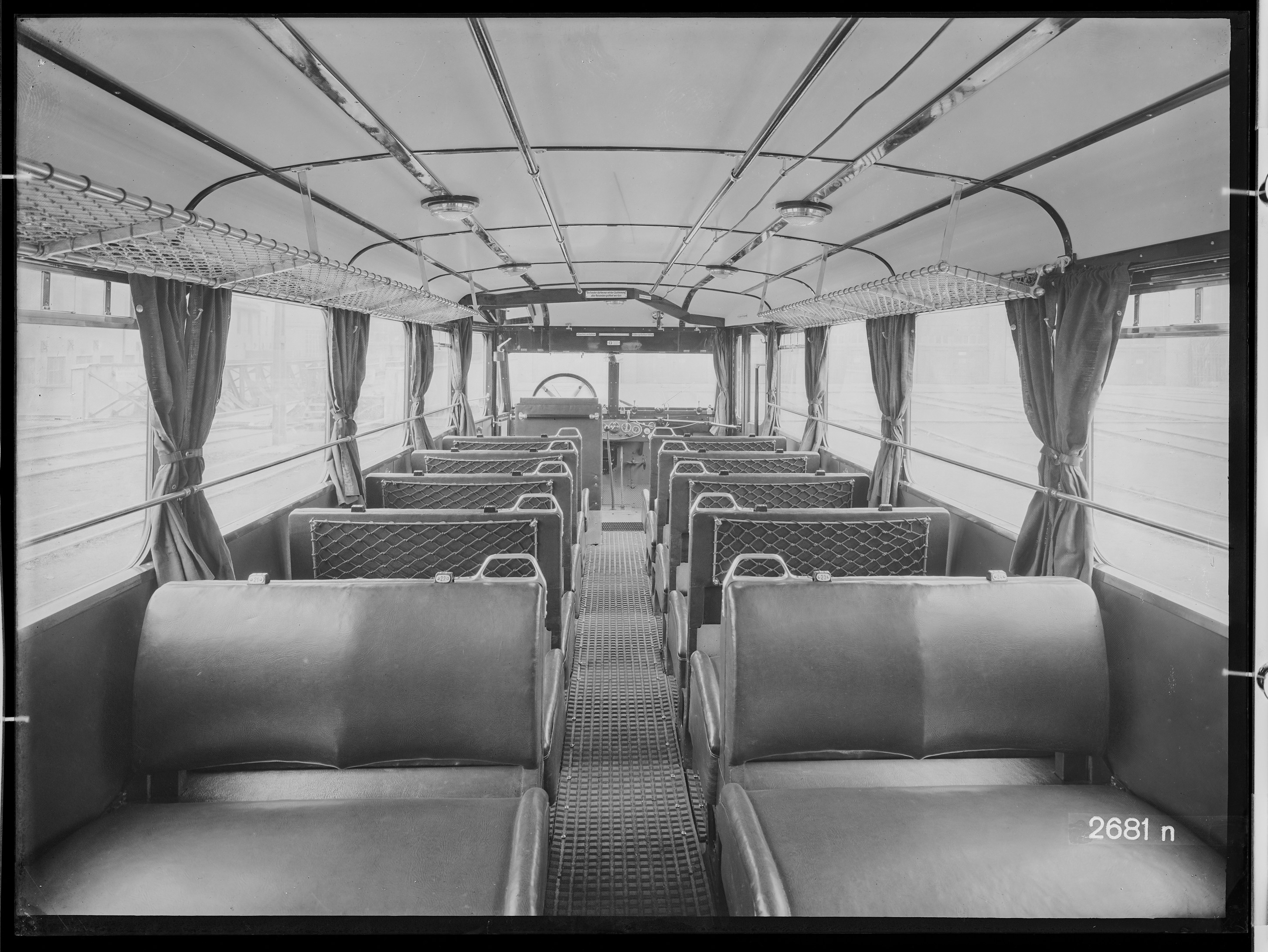Fotografie: Omnibus-Aufbauten für Deutsche Reichspost (Fahrgastraum II), 1936 (Schenkung der Bombardier Transportation, Werk Görlitz | Eigentum/Sammlung der Verkehrsmuseums Dresden gGmbH CC BY-NC-SA)